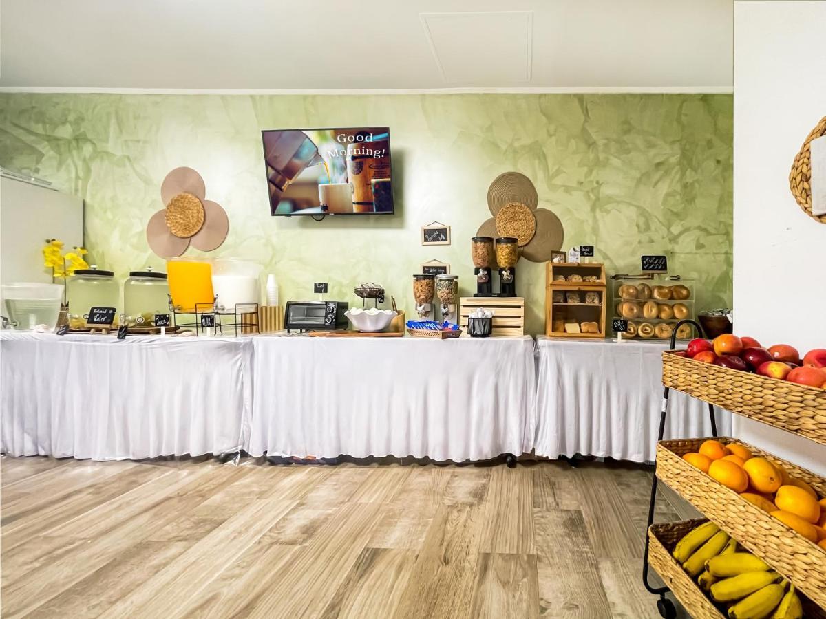 The Clevelander Hotel Hollywood Bagian luar foto